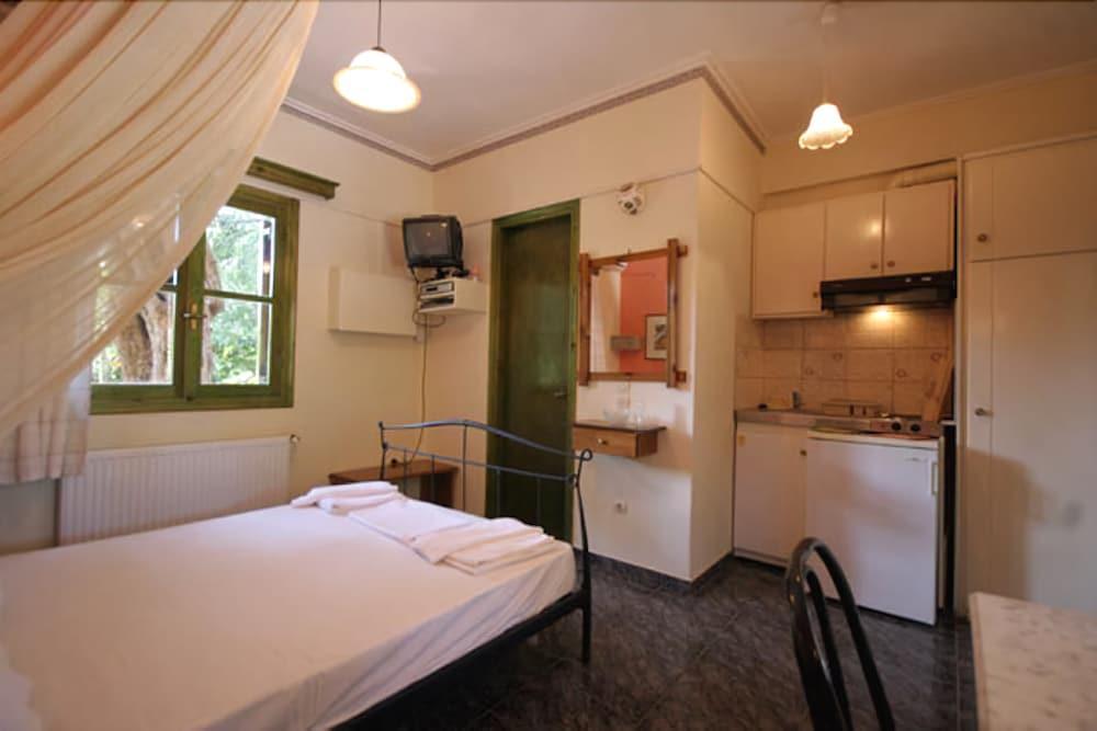 Alexaria Holidays Apartments Fríni Kültér fotó